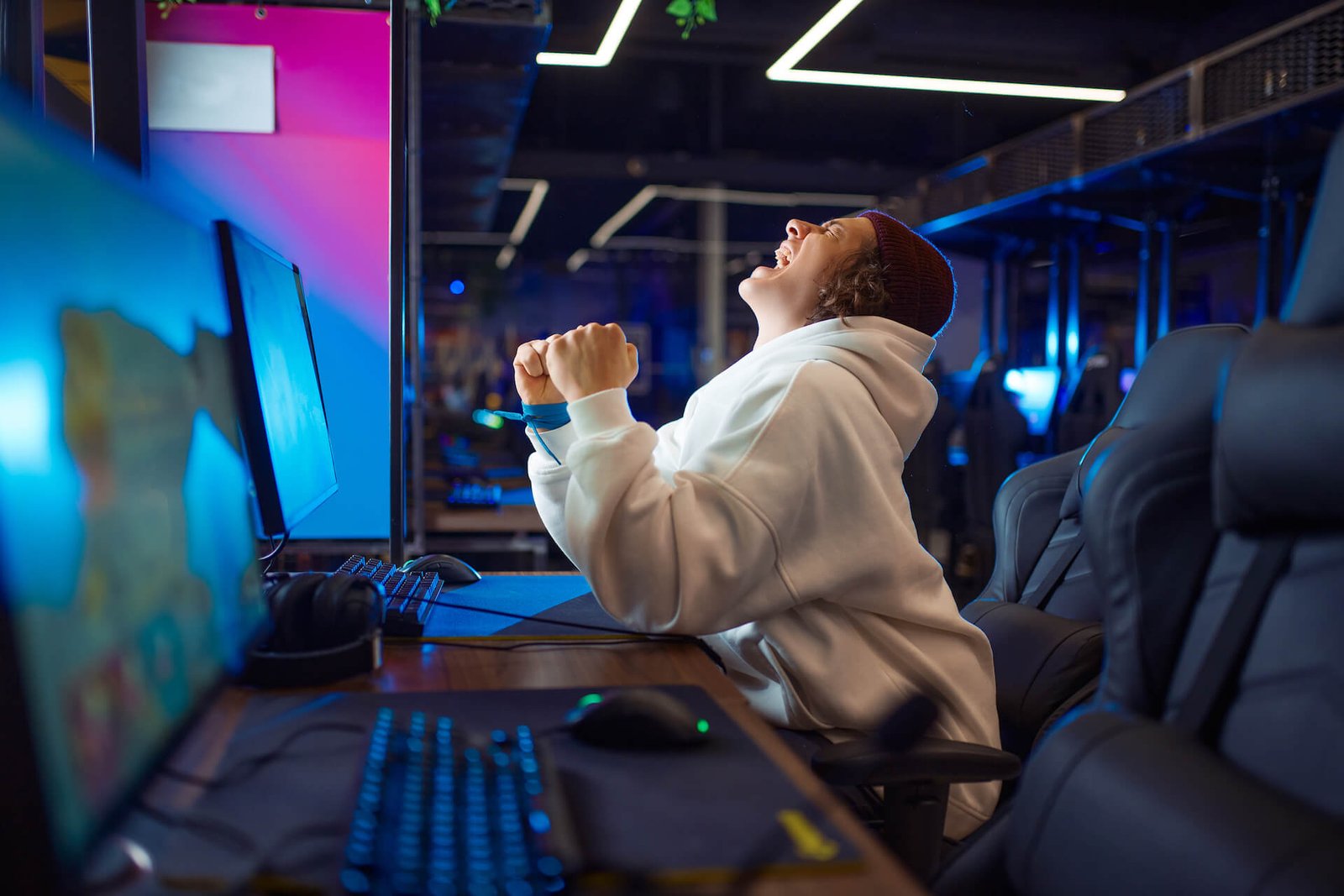 young-gamer-won-the-tournament-gaming-club-2021-09-03-06-00-20-utc.jpg